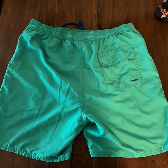 Vineyard Vines Men’s Swim Trunks - Picture 2 of 4